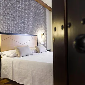 Juan Caballo Hotel